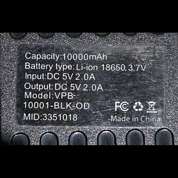 Vivitar Powerbank/Portable Charger 10000 mAh VPB-10001 - Picture 8 of 9
